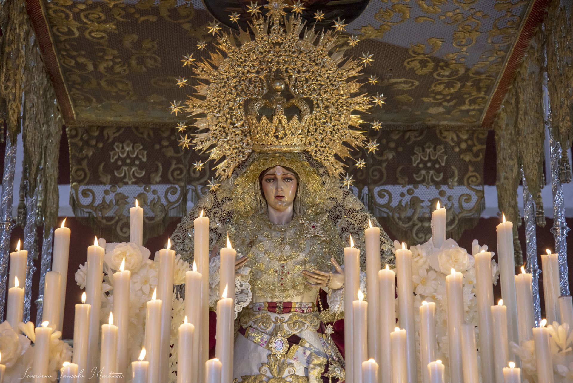 Altar de María Santísima del Amor en la Parroquia de la Sagrada Familia